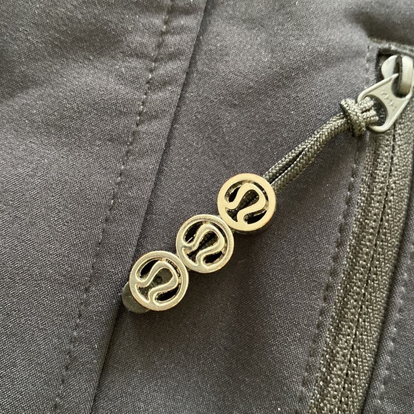 Lululemon Black Audrey Jacket 4 Rare Softshell - Picture 5 of 7